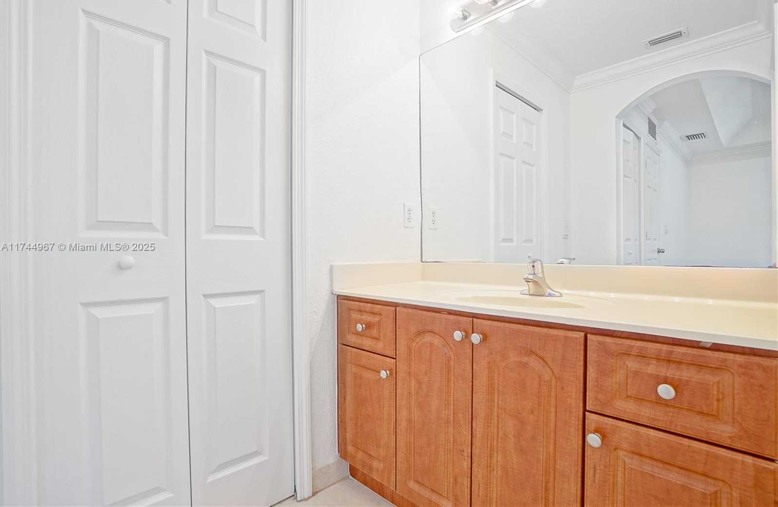 Small Image of 8881 SOUTH WEST 220TH LN #8881, Cutler Bay Number 38