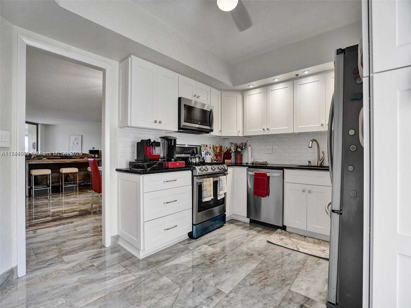 Small Image of 7400 RADICE CT #609, Lauderhill Number 17