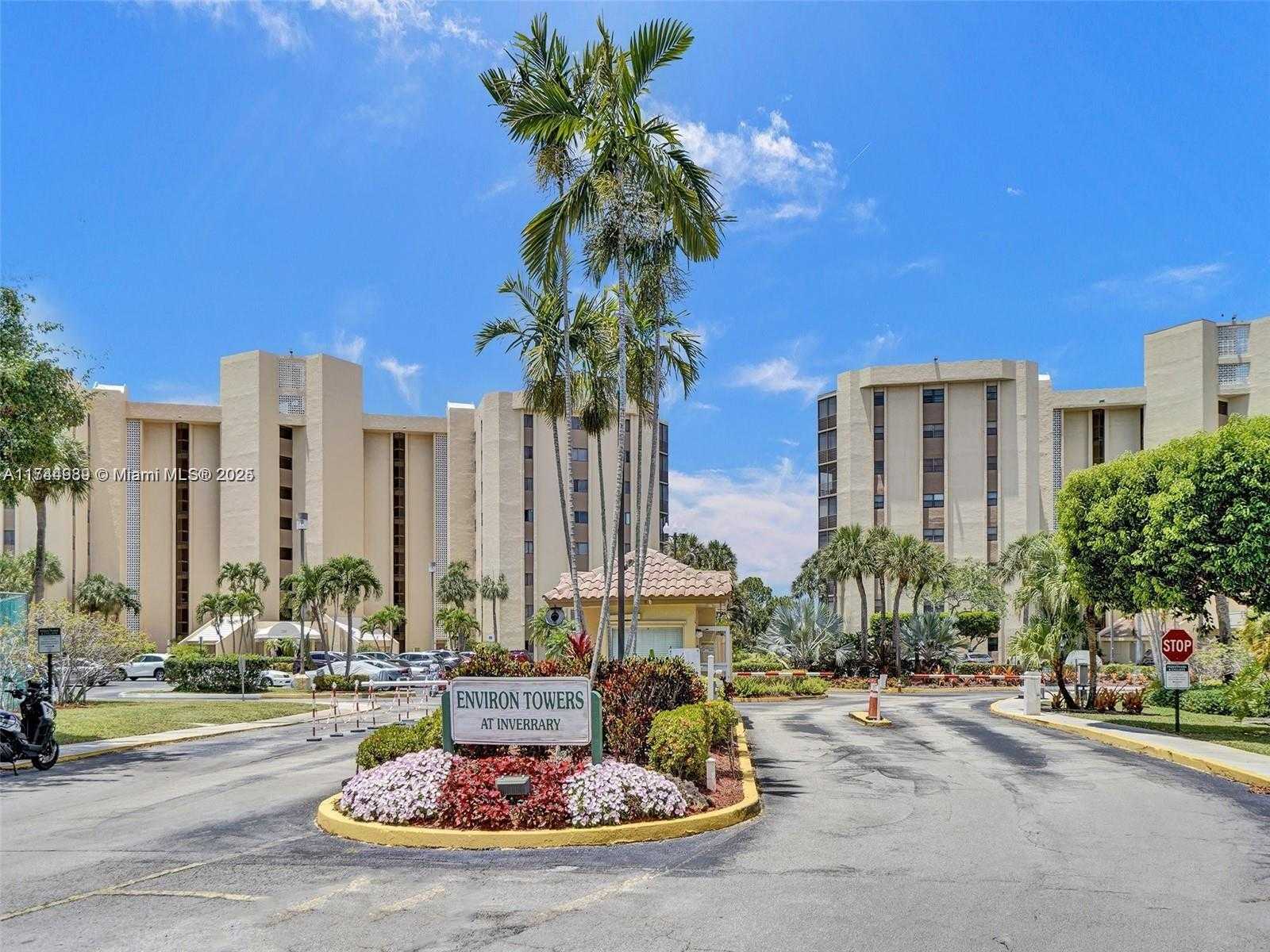Small Image of 7400 RADICE CT #609, Lauderhill Number 43