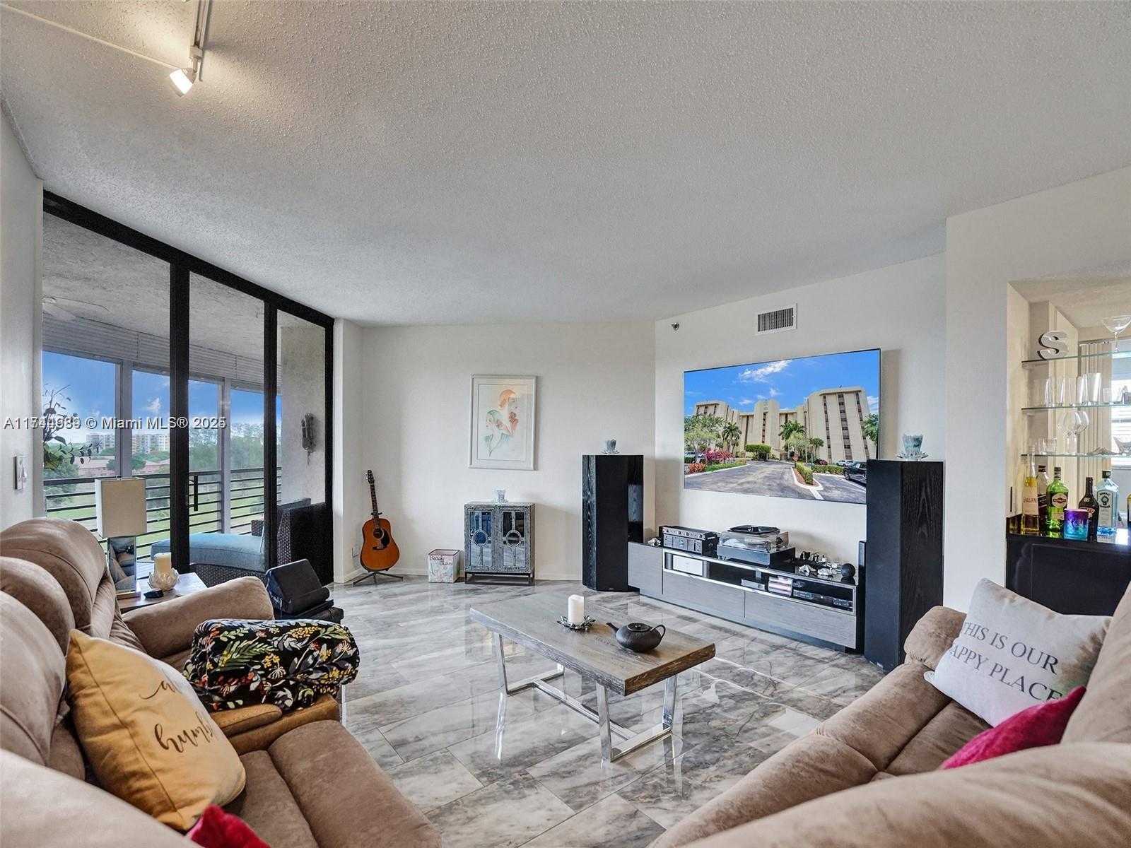Small Image of 7400 RADICE CT #609, Lauderhill Number 5