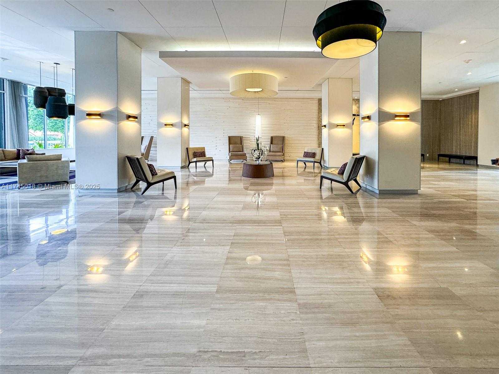 Small Image of 100 BAYVIEW DR #721, Sunny Isles Beach Number 25