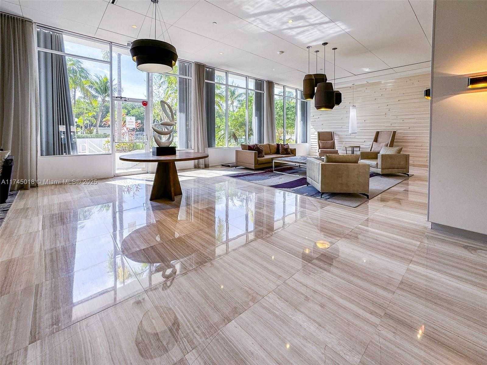 Small Image of 100 BAYVIEW DR #721, Sunny Isles Beach Number 27
