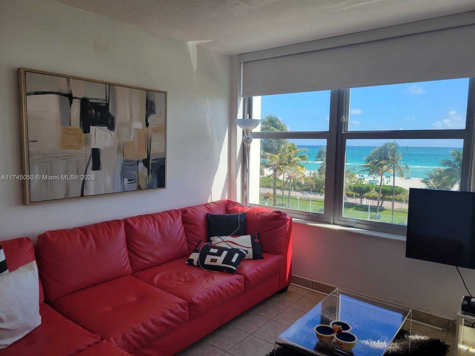 Small Image of 2899 COLLINS AVE #533, Miami Beach Number 6