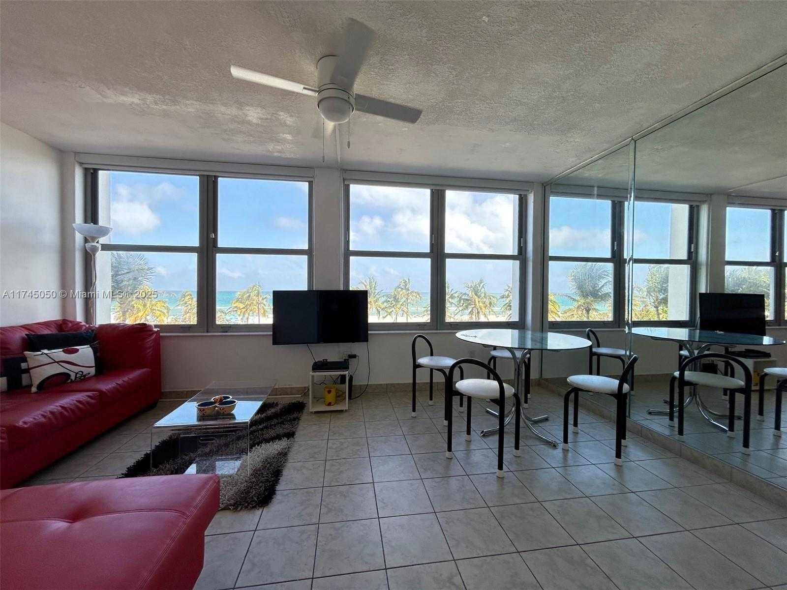 Small Image of 2899 COLLINS AVE #533, Miami Beach Number 9