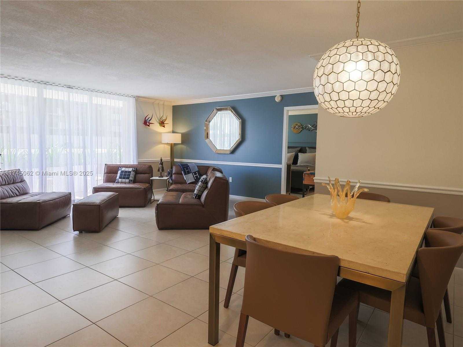 Small Image of 625 BILTMORE WAY #203, Coral Gables Number 3