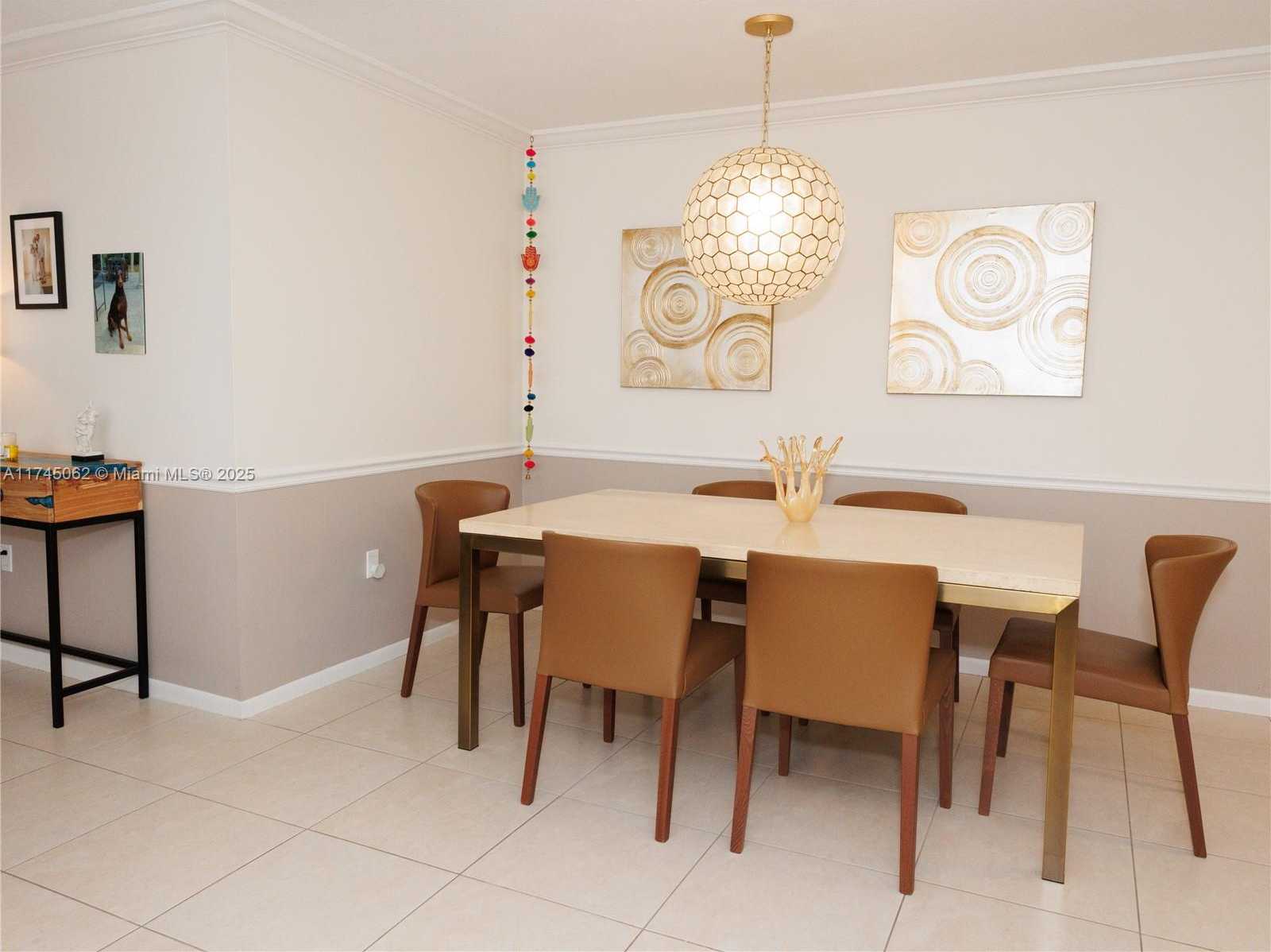 Small Image of 625 BILTMORE WAY #203, Coral Gables Number 4