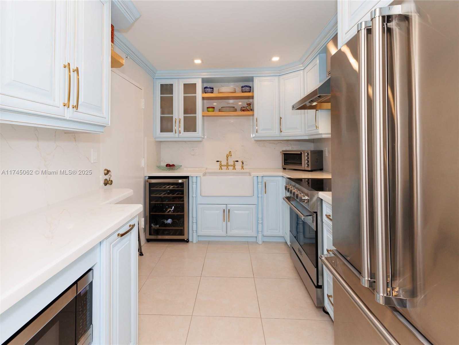 Small Image of 625 BILTMORE WAY #203, Coral Gables Number 8