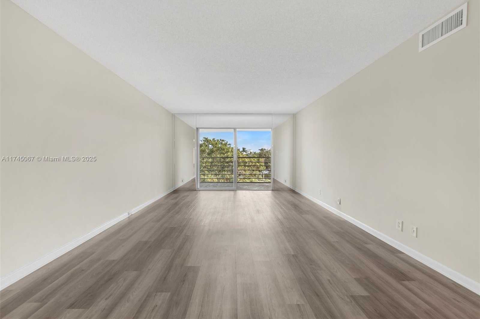 Small Image of 4401 MARTINIQUE CT #C4, Coconut Creek Number 10