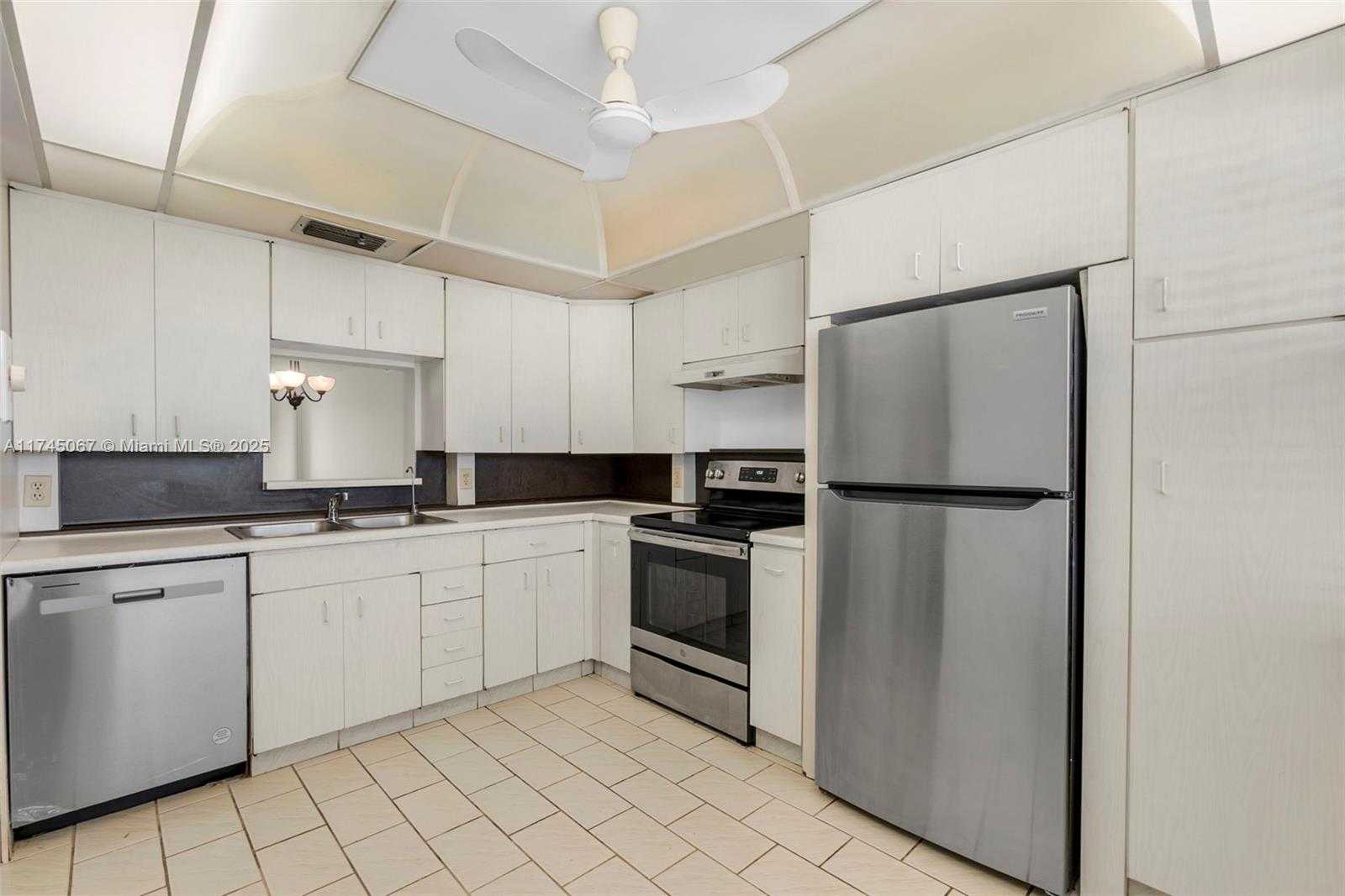 Small Image of 4401 MARTINIQUE CT #C4, Coconut Creek Number 12