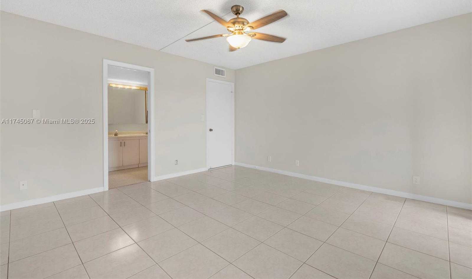 Small Image of 4401 MARTINIQUE CT #C4, Coconut Creek Number 19