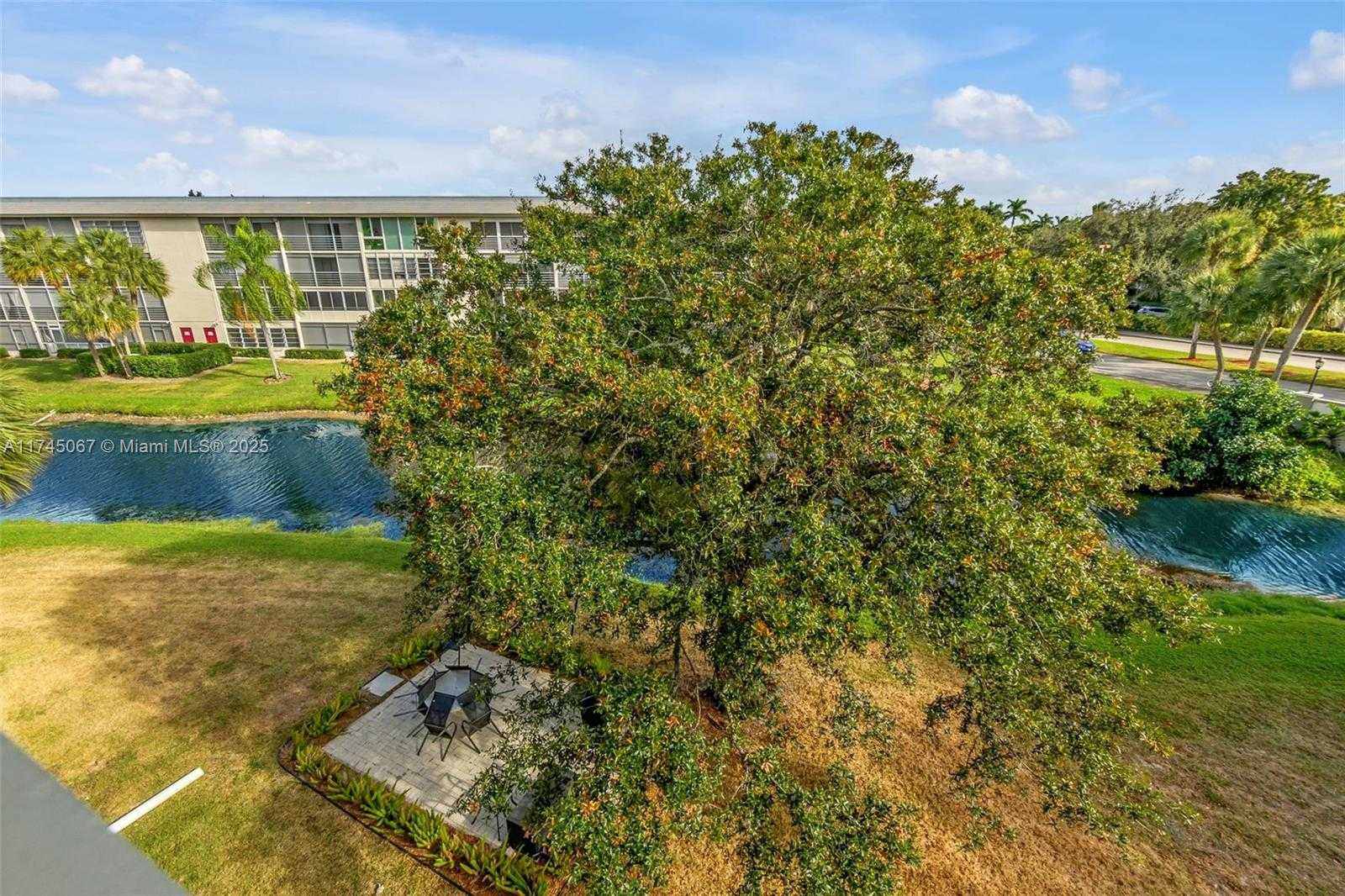 Small Image of 4401 MARTINIQUE CT #C4, Coconut Creek Number 6