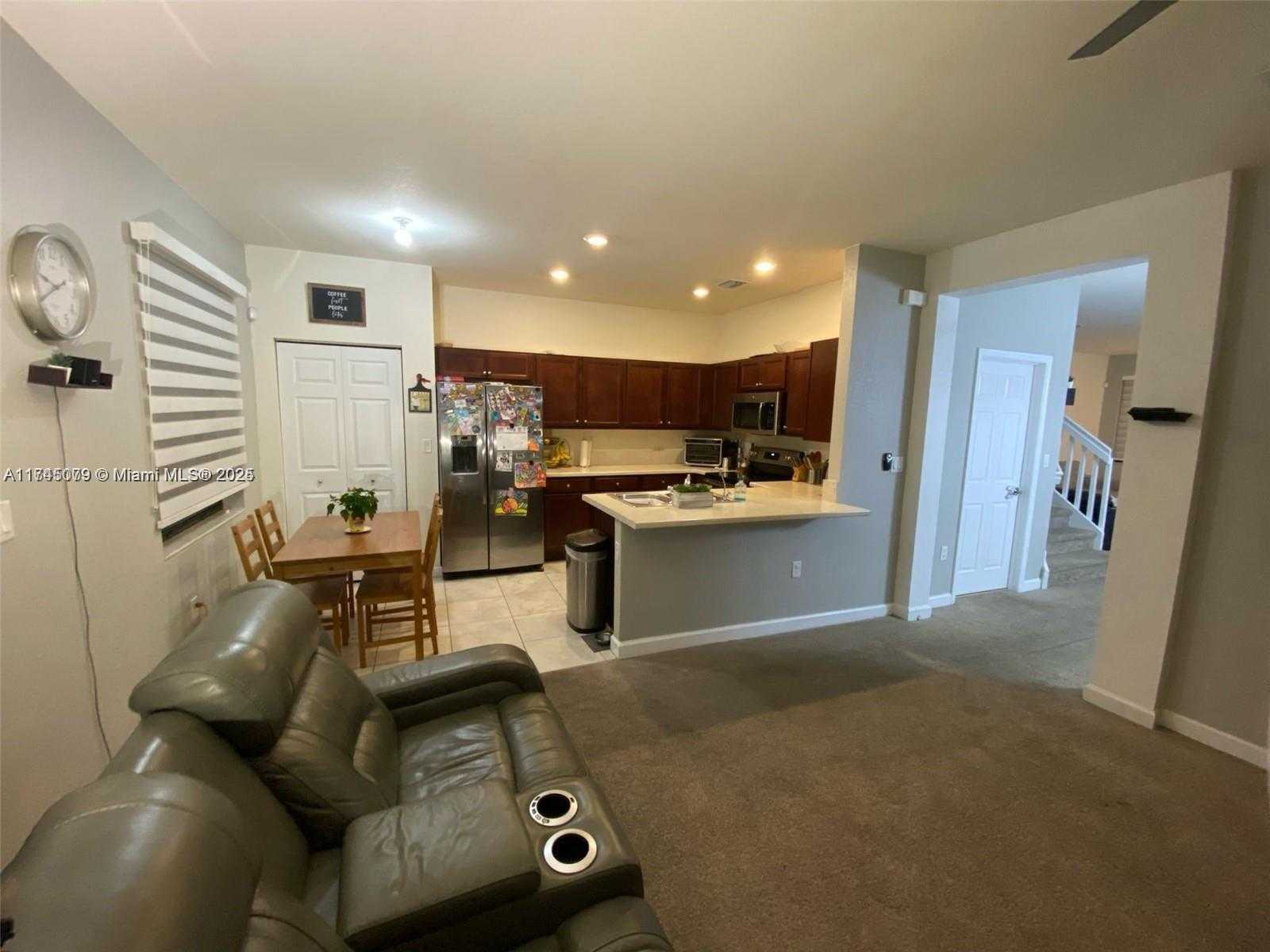 Small Image of 10413 WEST 33RD CT #., Hialeah Number 11