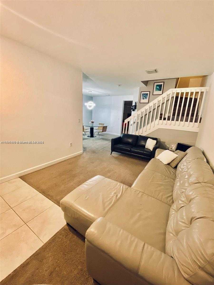 Small Image of 10413 WEST 33RD CT #., Hialeah Number 21