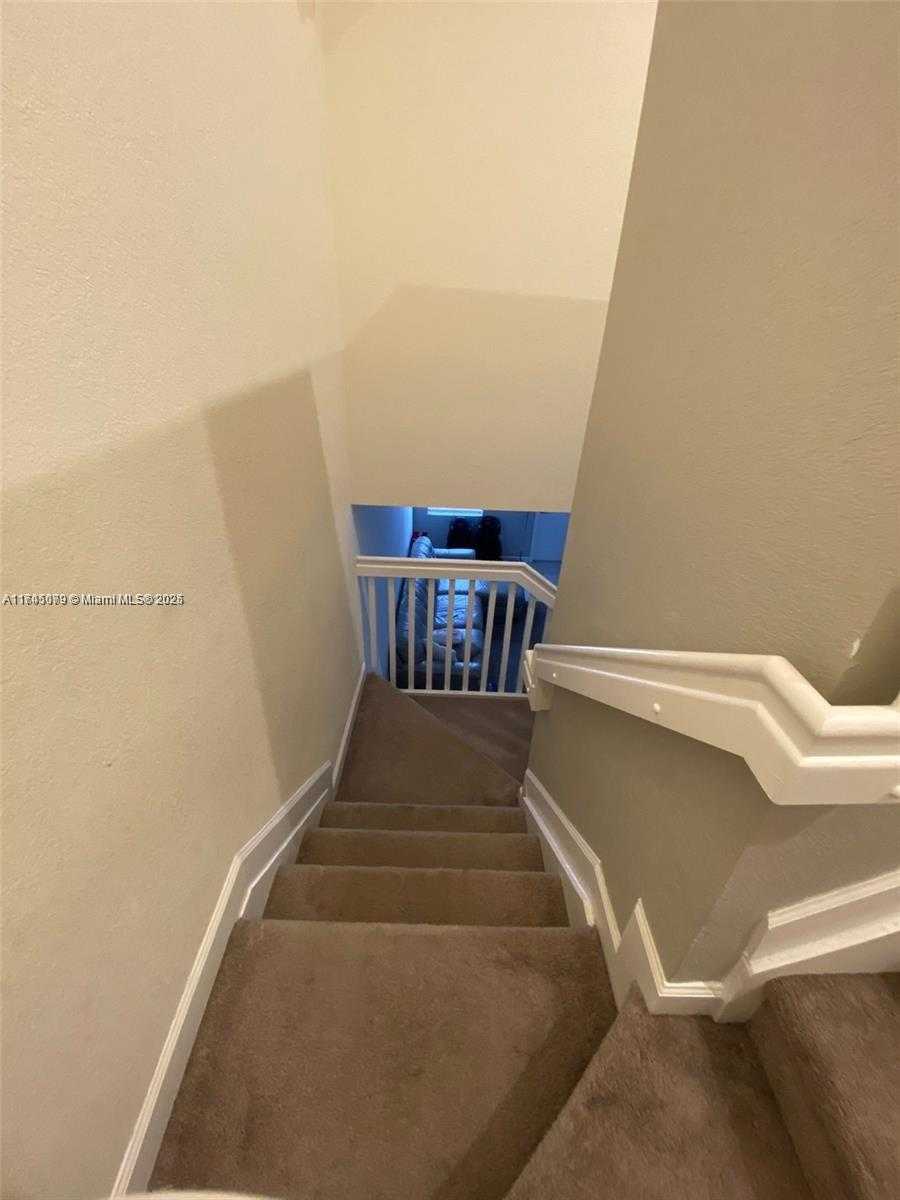 Small Image of 10413 WEST 33RD CT #., Hialeah Number 23