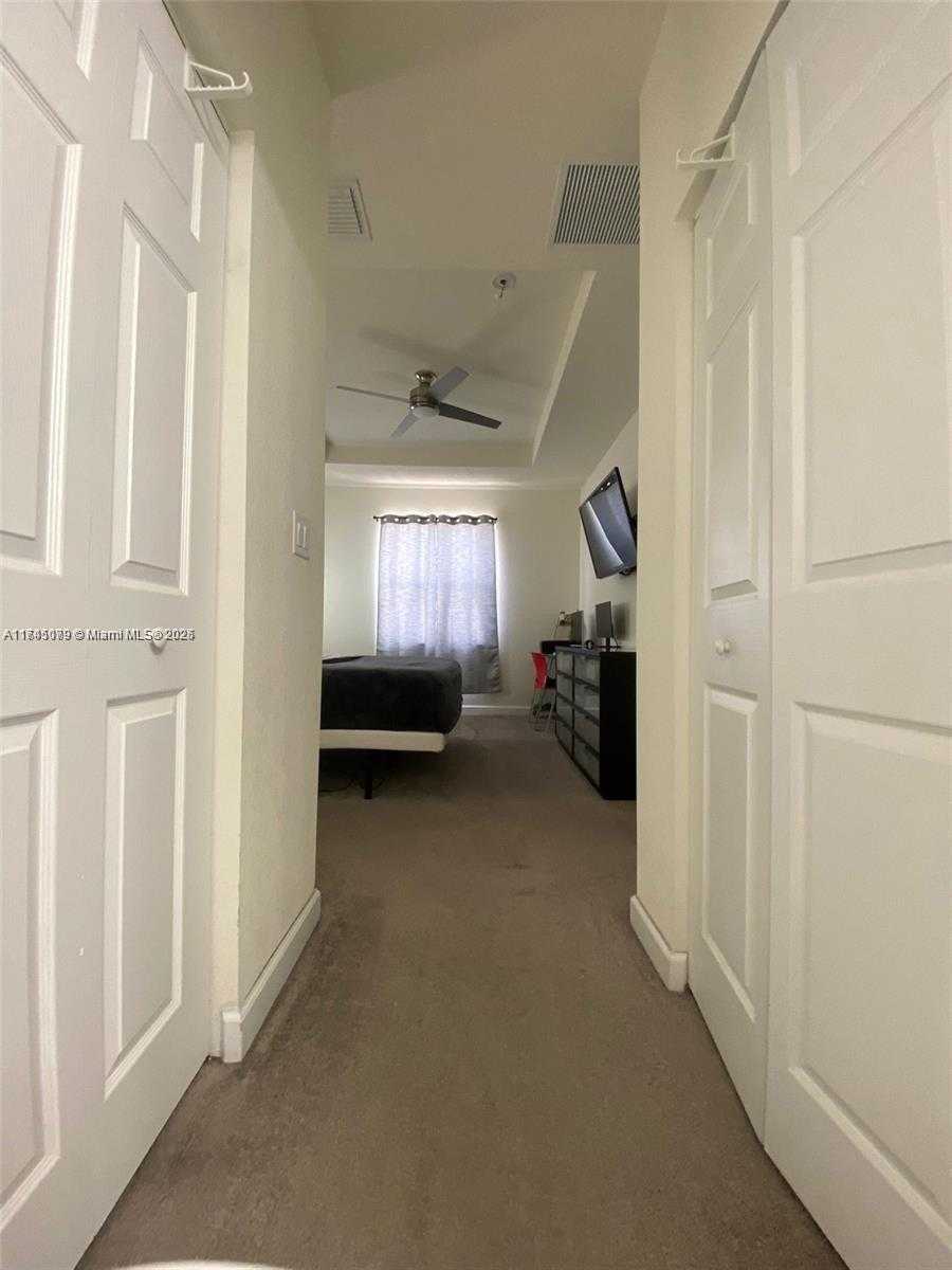 Small Image of 10413 WEST 33RD CT #., Hialeah Number 26