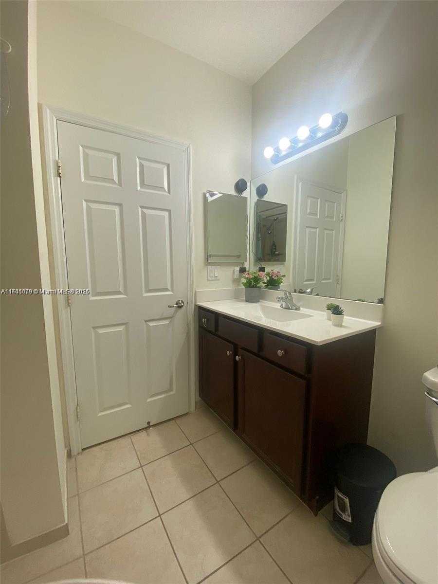 Small Image of 10413 WEST 33RD CT #., Hialeah Number 55