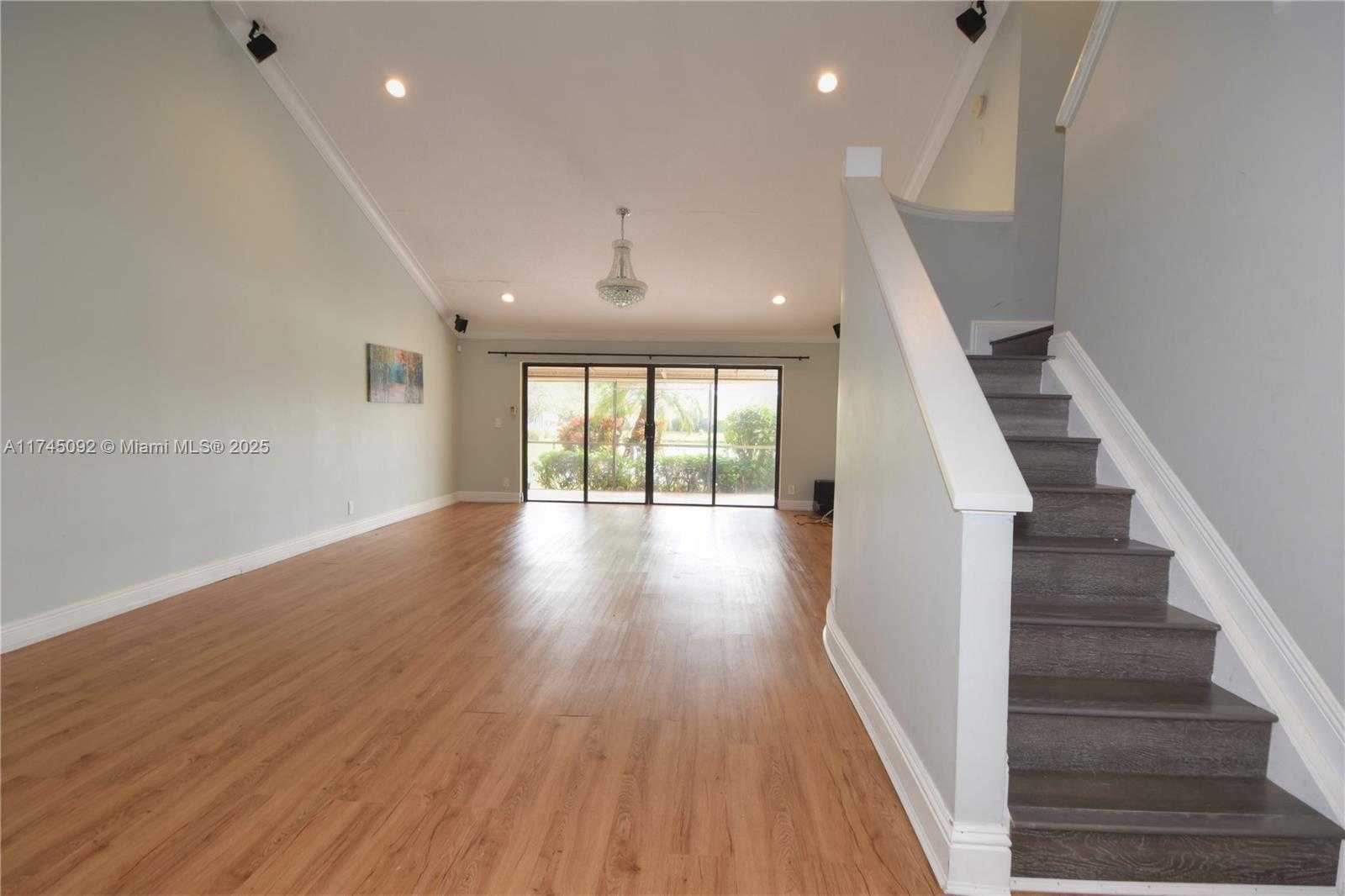Small Image of 8639 Eagle Run Dr, Boca Raton, FL 33434, USA Number 12