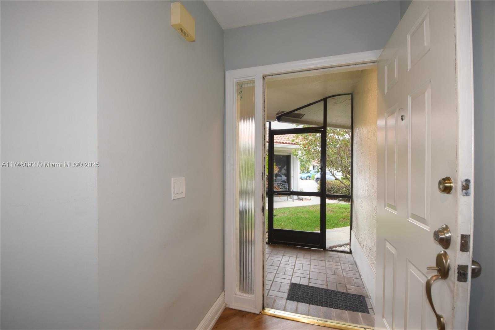 Small Image of 8639 Eagle Run Dr, Boca Raton, FL 33434, USA Number 16