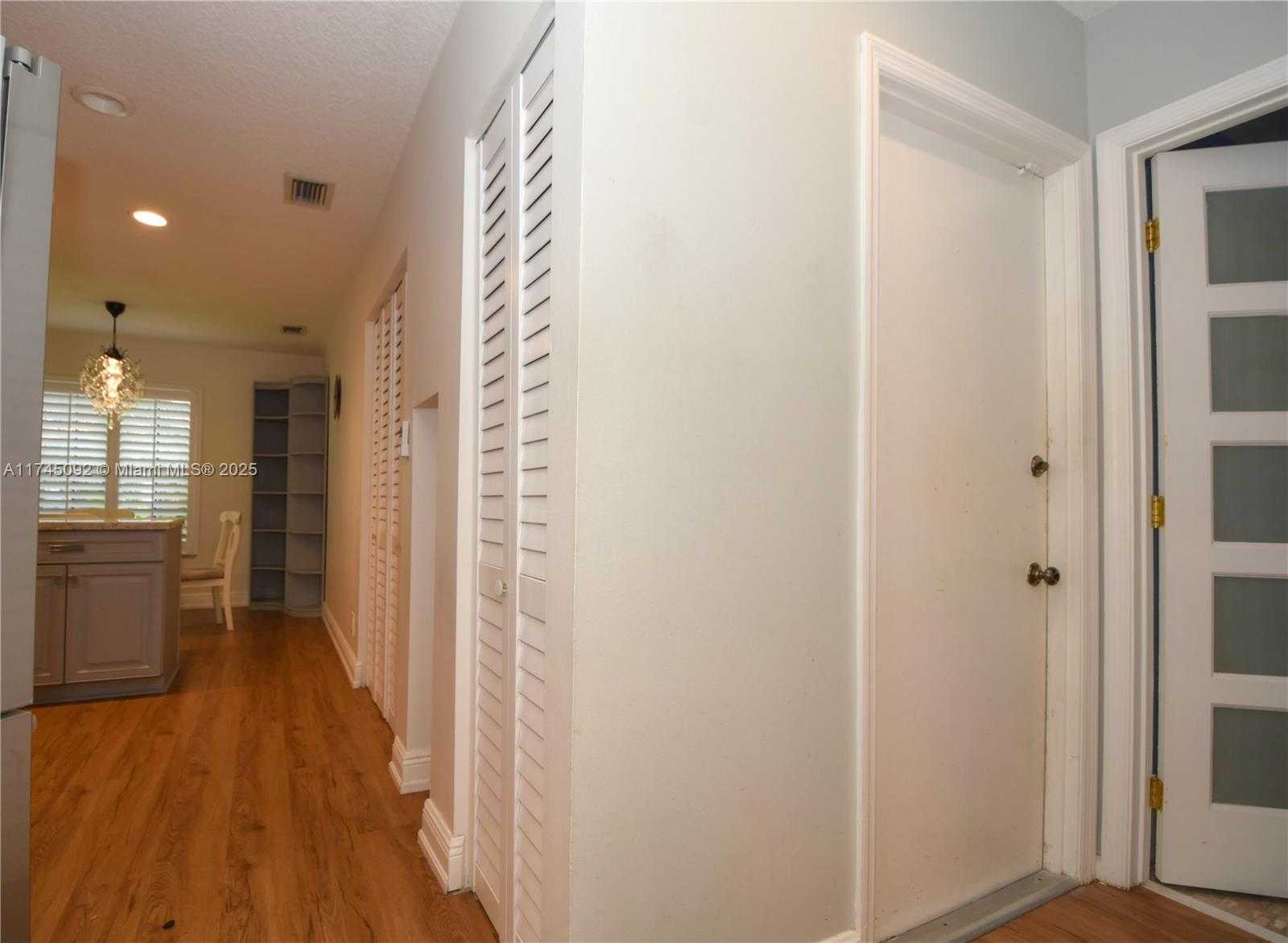 Small Image of 8639 Eagle Run Dr, Boca Raton, FL 33434, USA Number 20