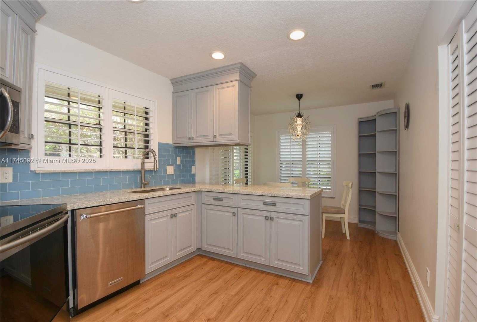 Small Image of 8639 Eagle Run Dr, Boca Raton, FL 33434, USA Number 22