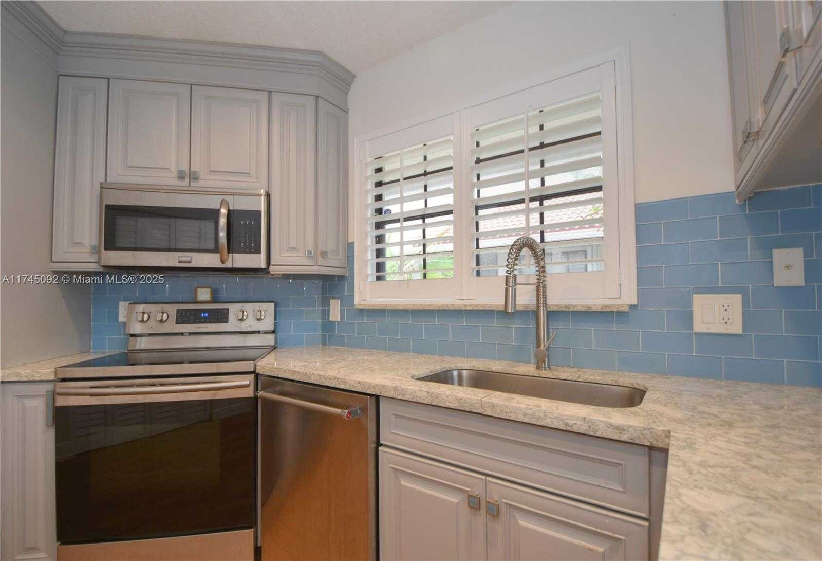 Small Image of 8639 Eagle Run Dr, Boca Raton, FL 33434, USA Number 24