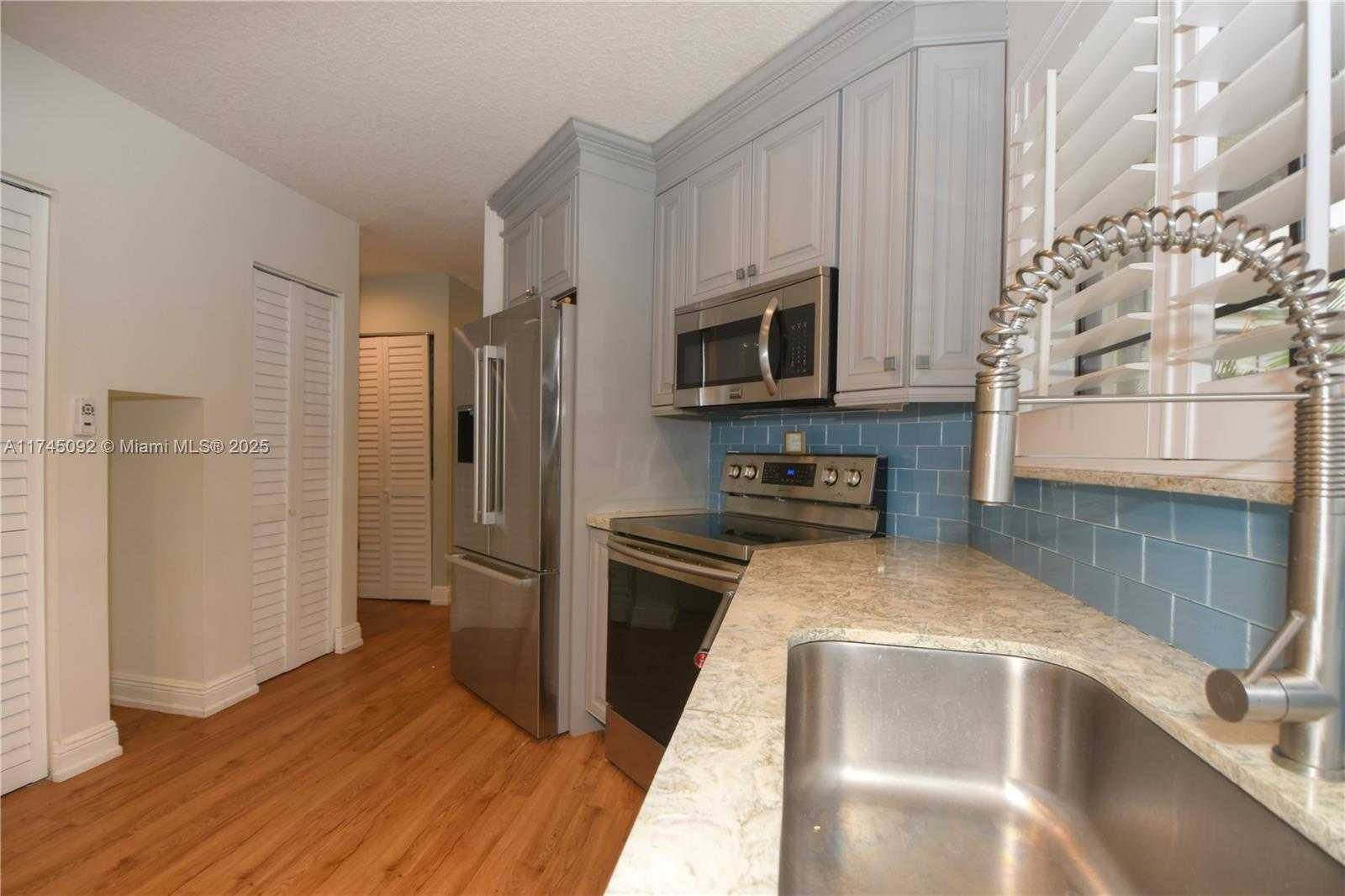 Small Image of 8639 Eagle Run Dr, Boca Raton, FL 33434, USA Number 26