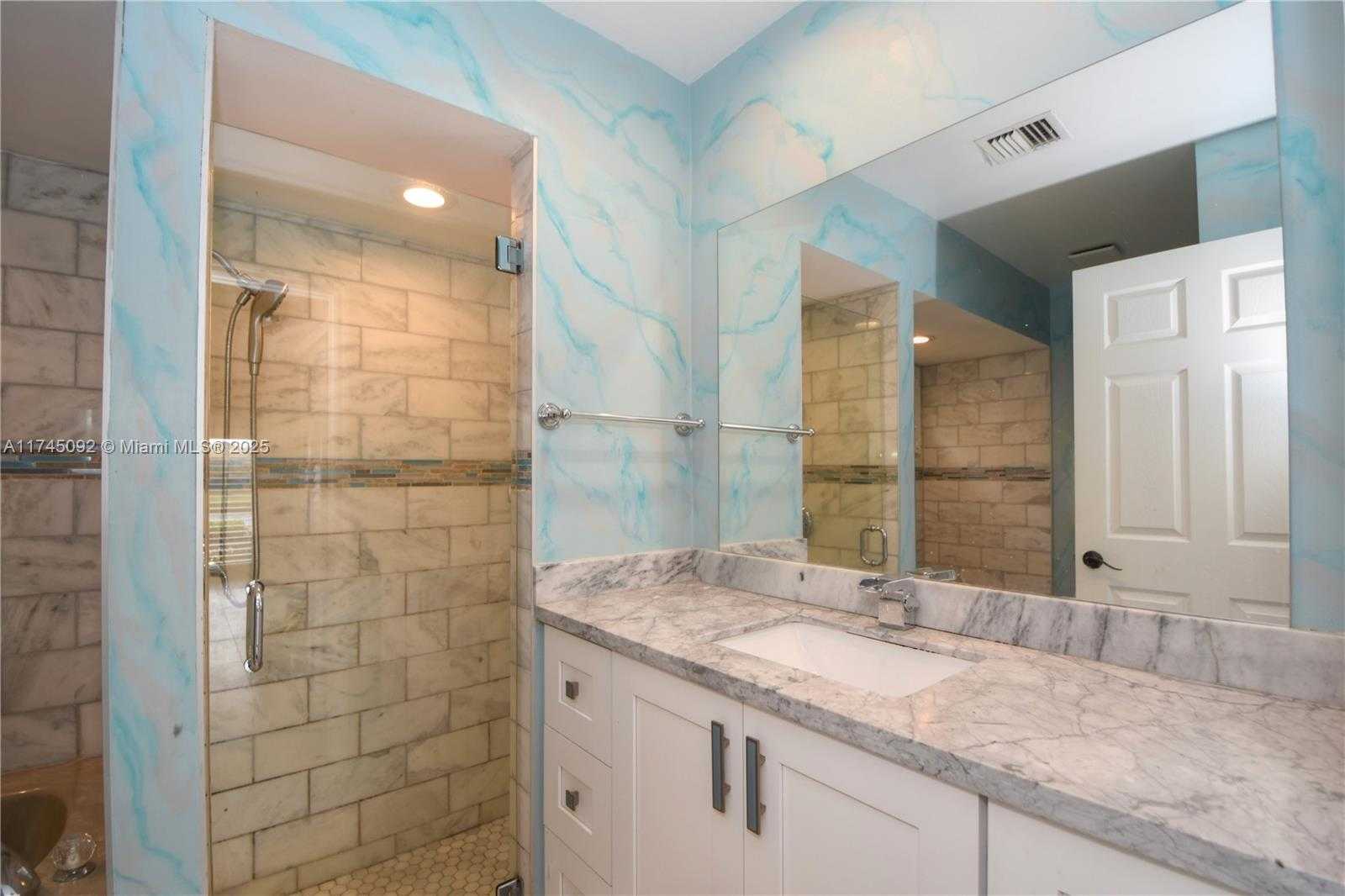 Small Image of 8639 Eagle Run Dr, Boca Raton, FL 33434, USA Number 29