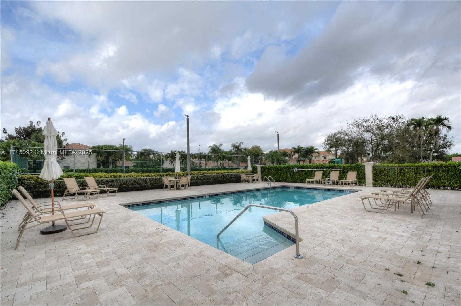 Small Image of 8639 Eagle Run Dr, Boca Raton, FL 33434, USA Number 37