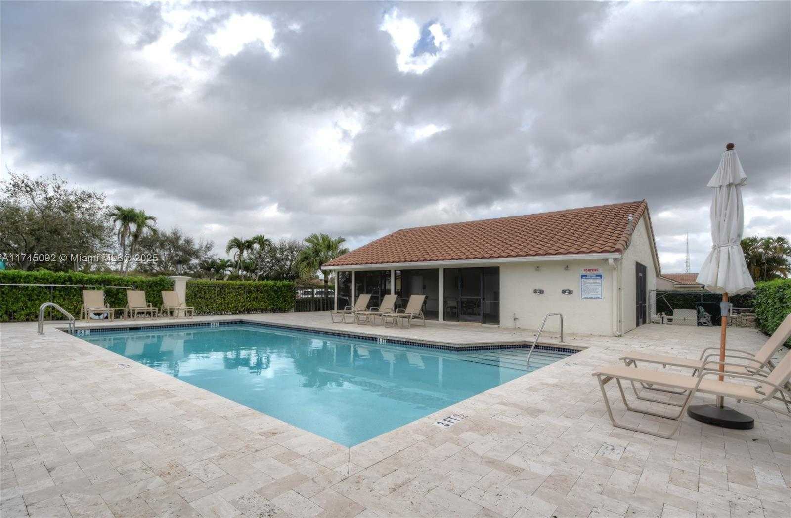 Small Image of 8639 Eagle Run Dr, Boca Raton, FL 33434, USA Number 38