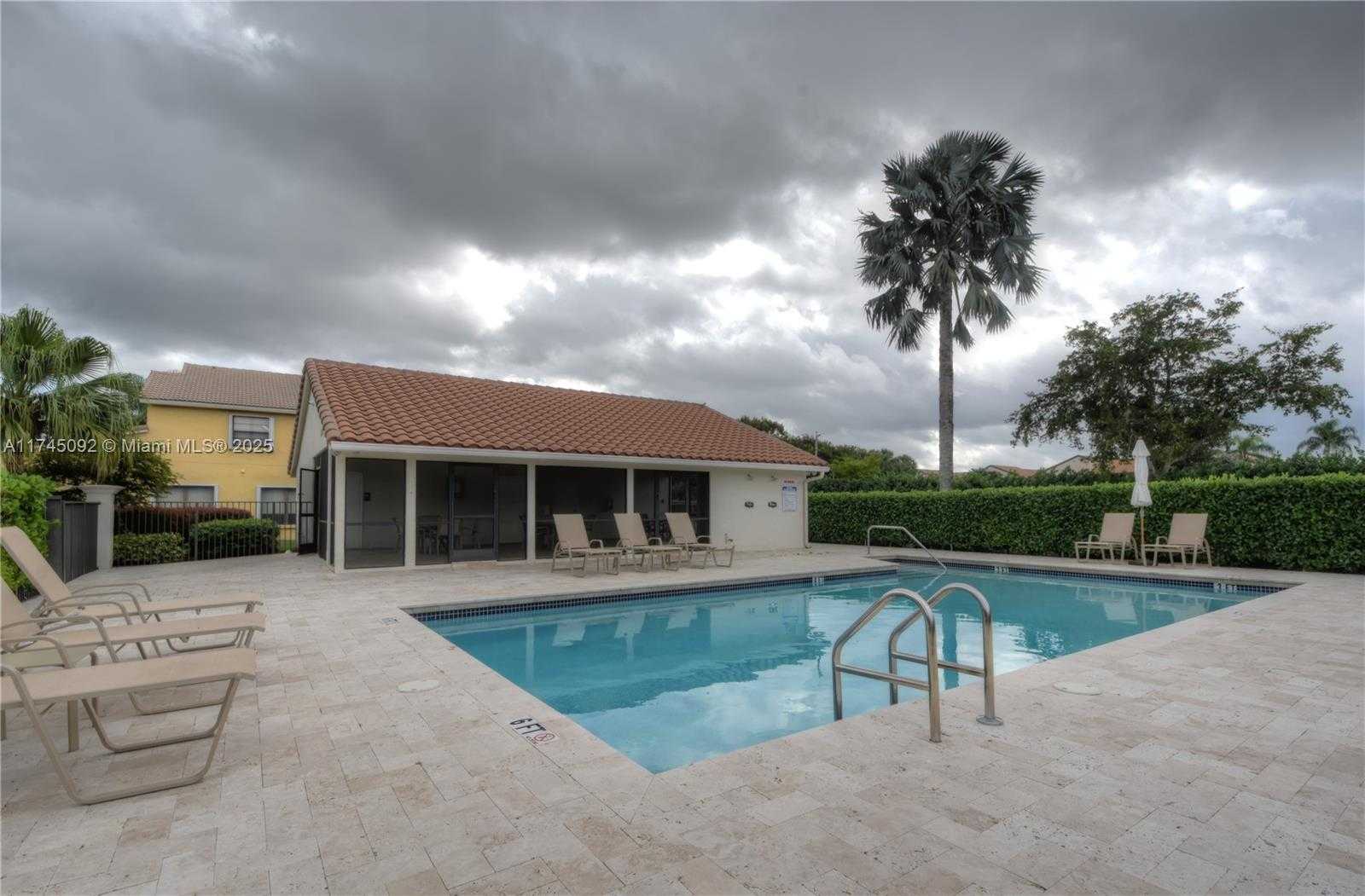 Small Image of 8639 Eagle Run Dr, Boca Raton, FL 33434, USA Number 39