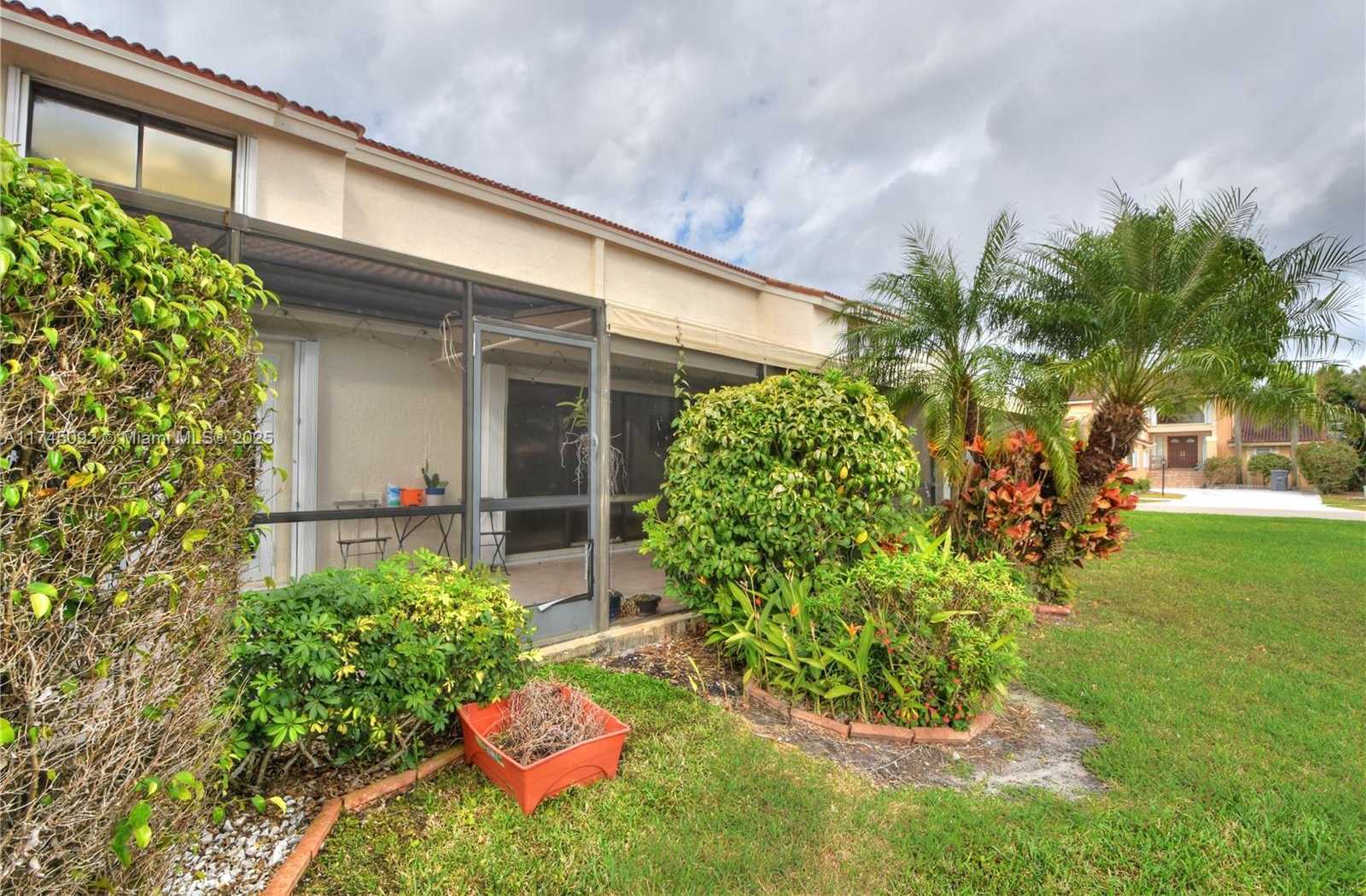 Small Image of 8639 Eagle Run Dr, Boca Raton, FL 33434, USA Number 46