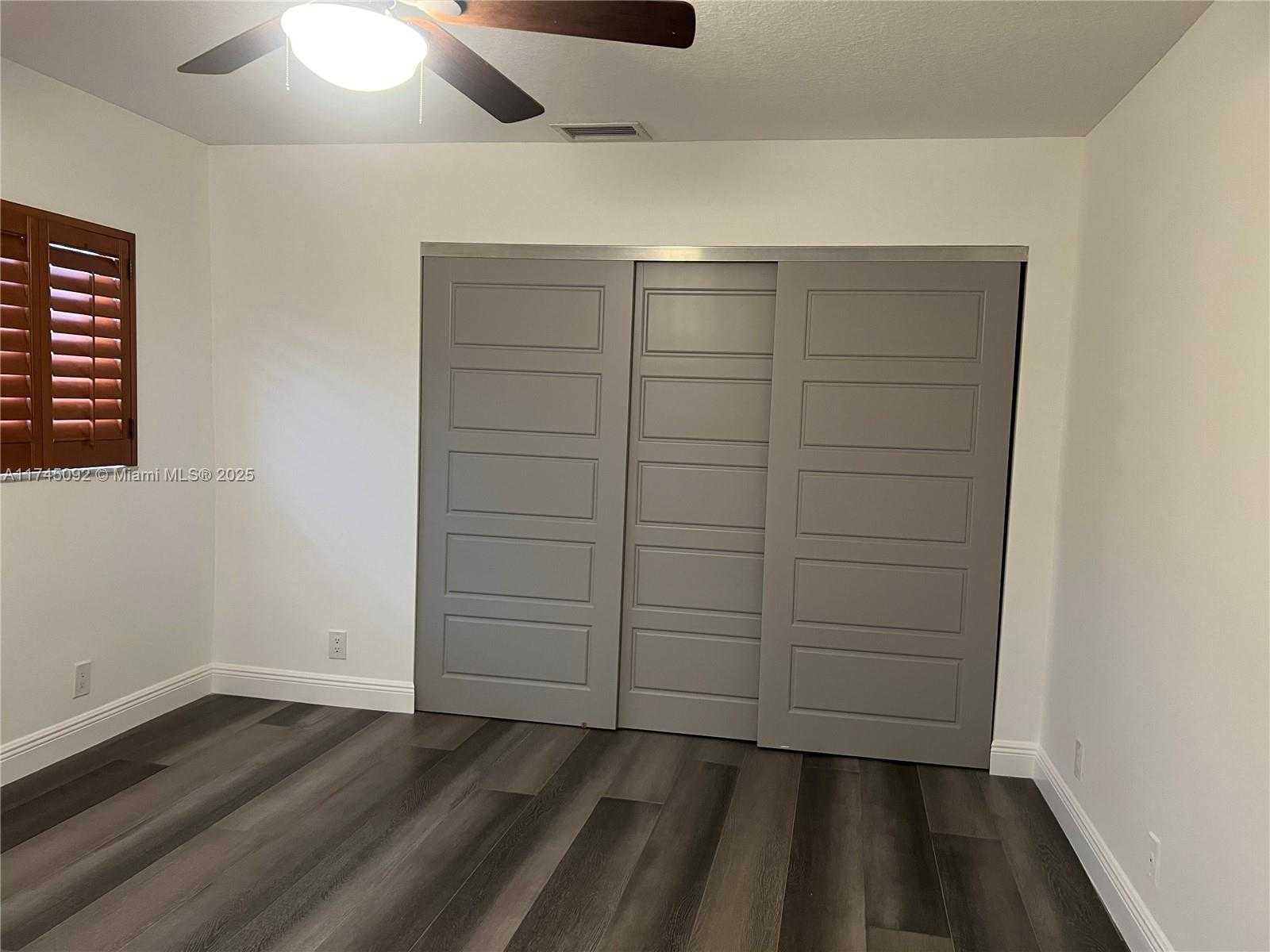 Small Image of 8639 Eagle Run Dr, Boca Raton, FL 33434, USA Number 54