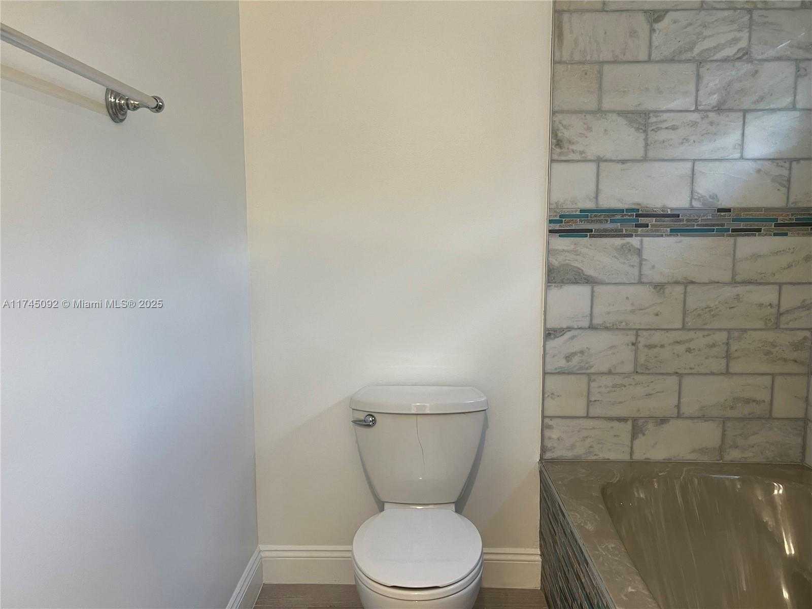 Small Image of 8639 Eagle Run Dr, Boca Raton, FL 33434, USA Number 71