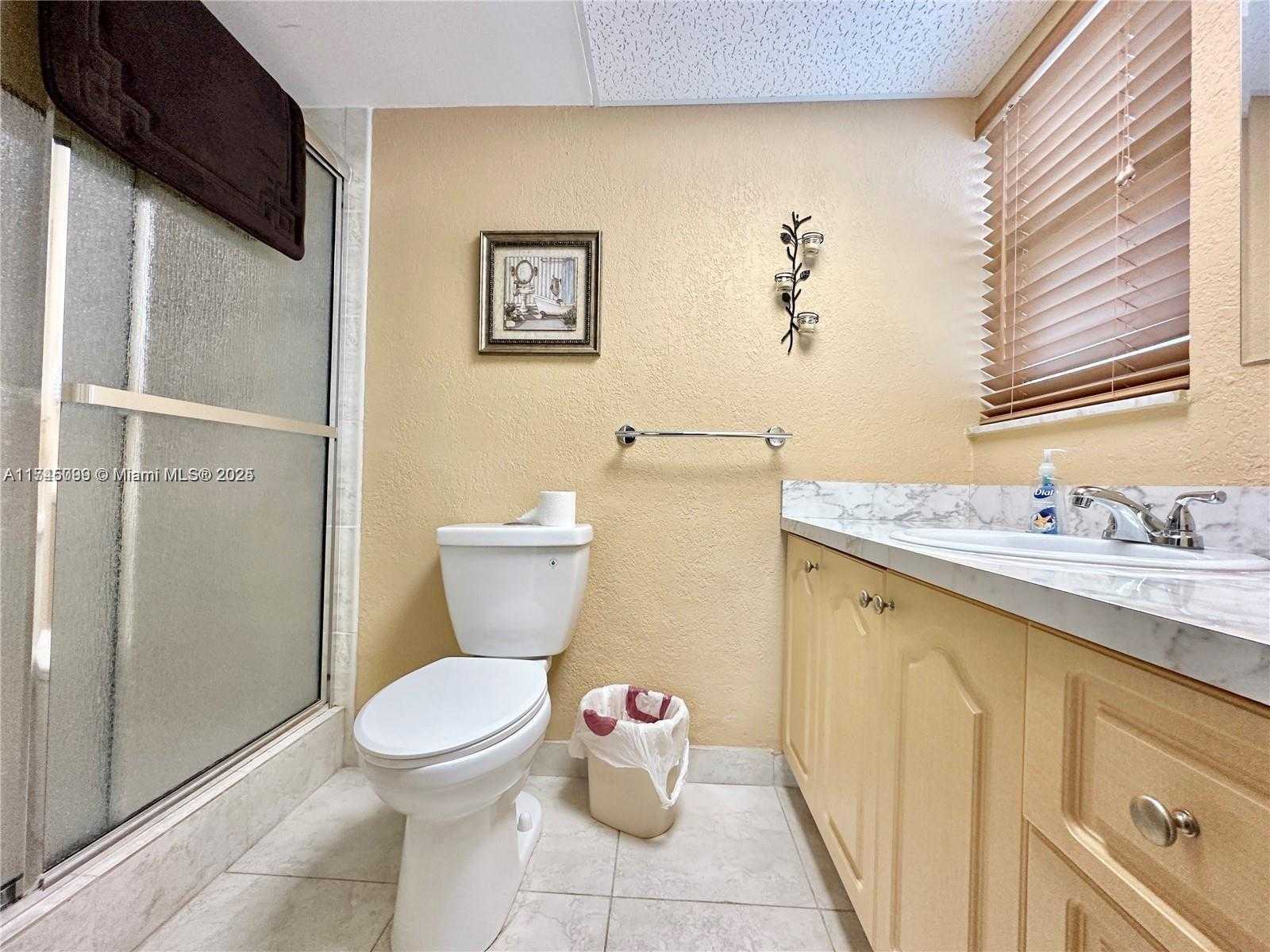 Small Image of 301 NORTH EAST 14TH AVE #201, Hallandale Beach Number 17