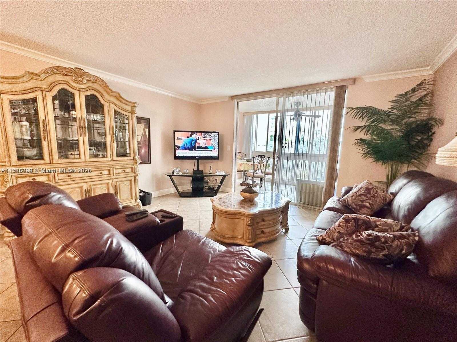Small Image of 301 NORTH EAST 14TH AVE #201, Hallandale Beach Number 9