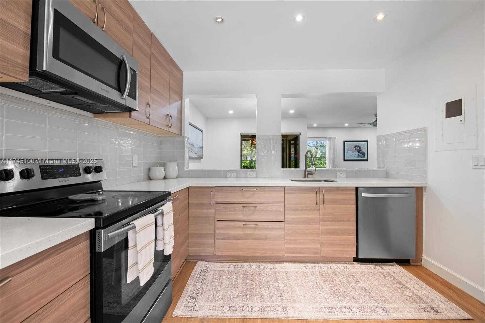 Small Image of 3005 NORTH WEST 48TH AVE #3005, Coconut Creek Number 4