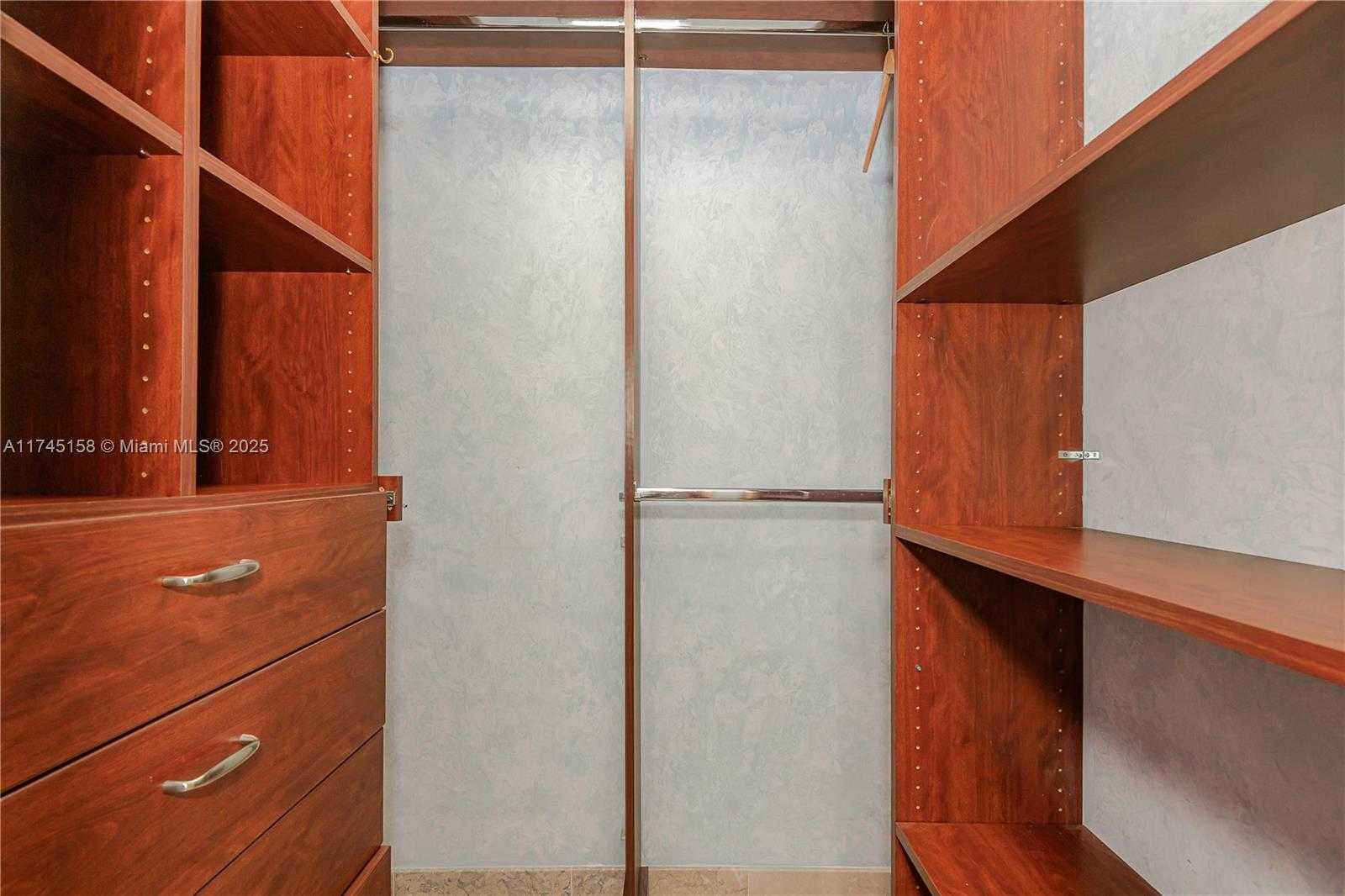 Small Image of 711 BILTMORE WAY #502, Coral Gables Number 19