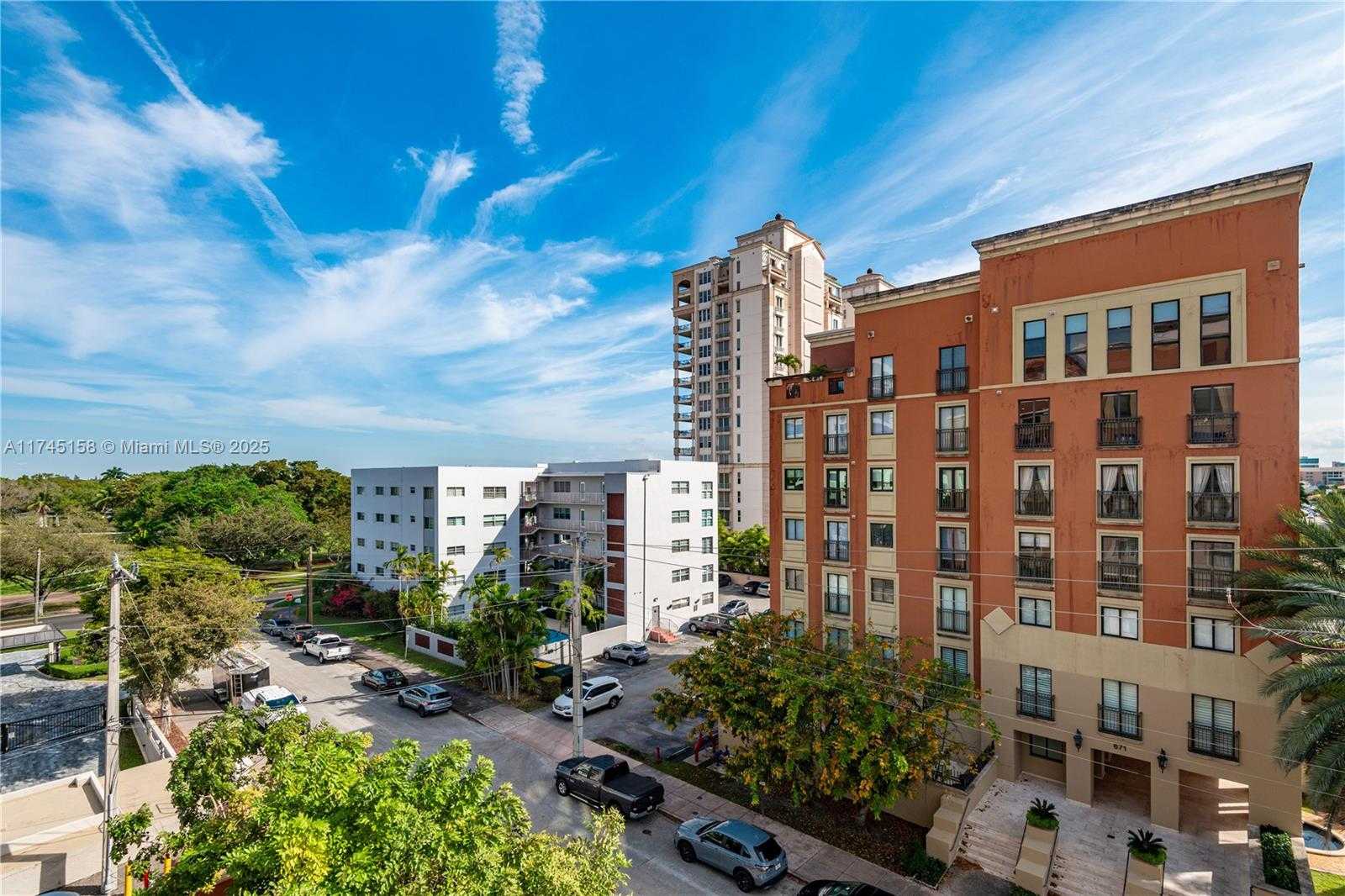 Small Image of 711 BILTMORE WAY #502, Coral Gables Number 2