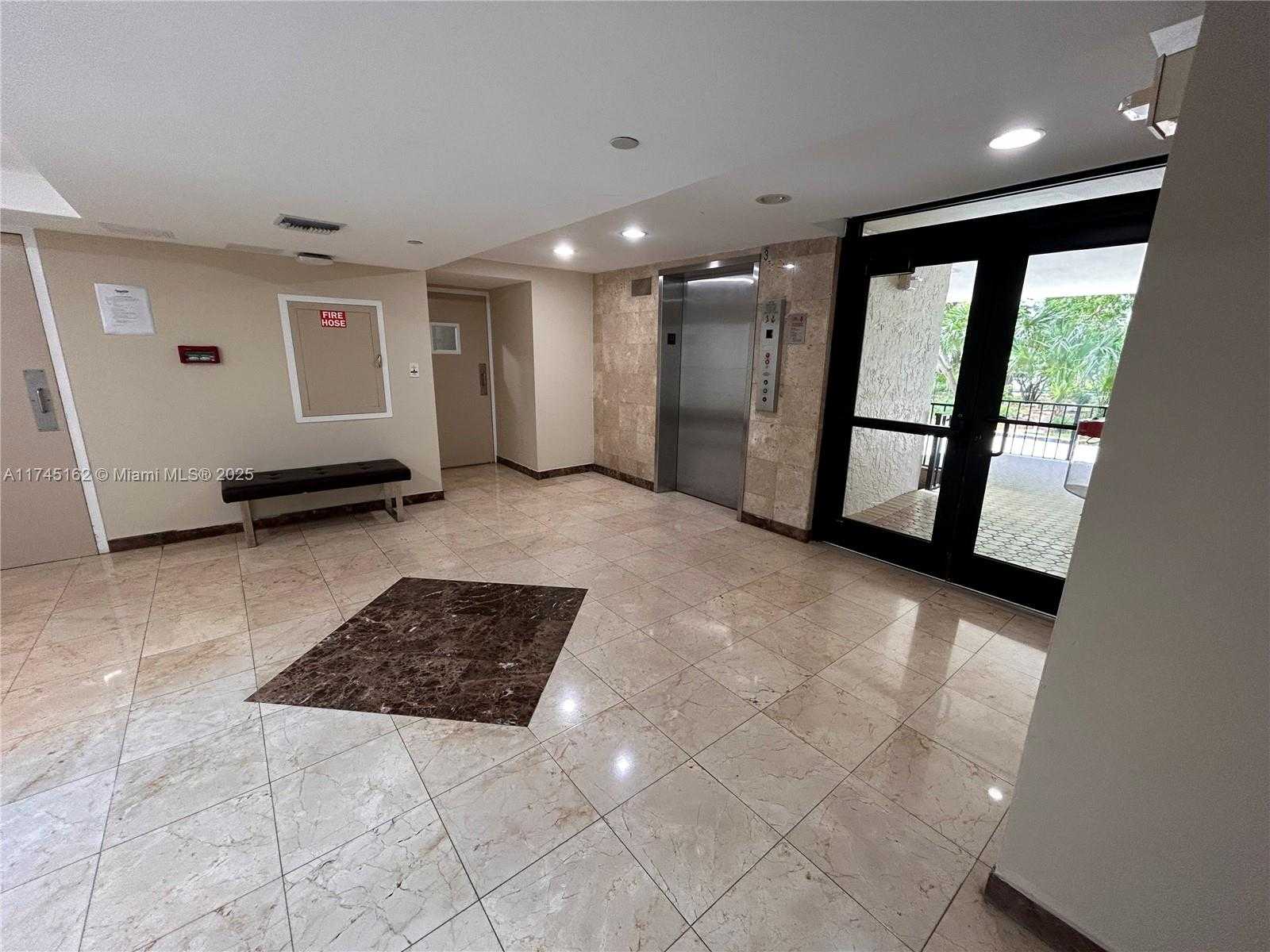 Small Image of 16909 NORTH BAY RD #320, Sunny Isles Beach Number 18