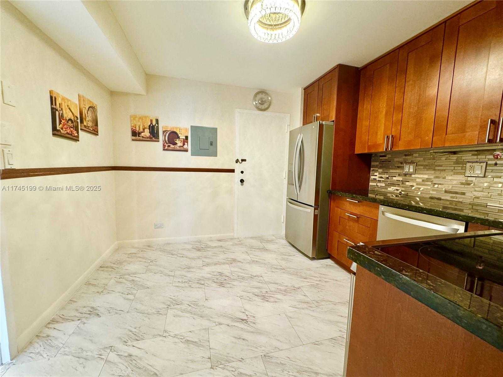 Small Image of 251 174 ST #1408, Sunny Isles Beach Number 10