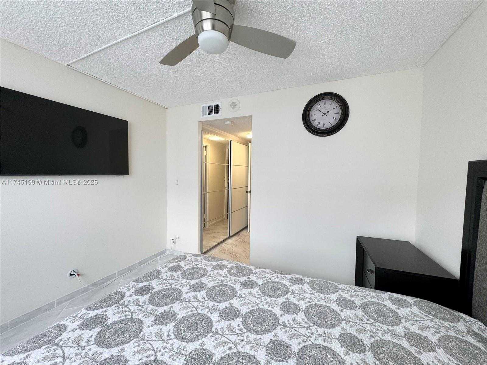 Small Image of 251 174 ST #1408, Sunny Isles Beach Number 22