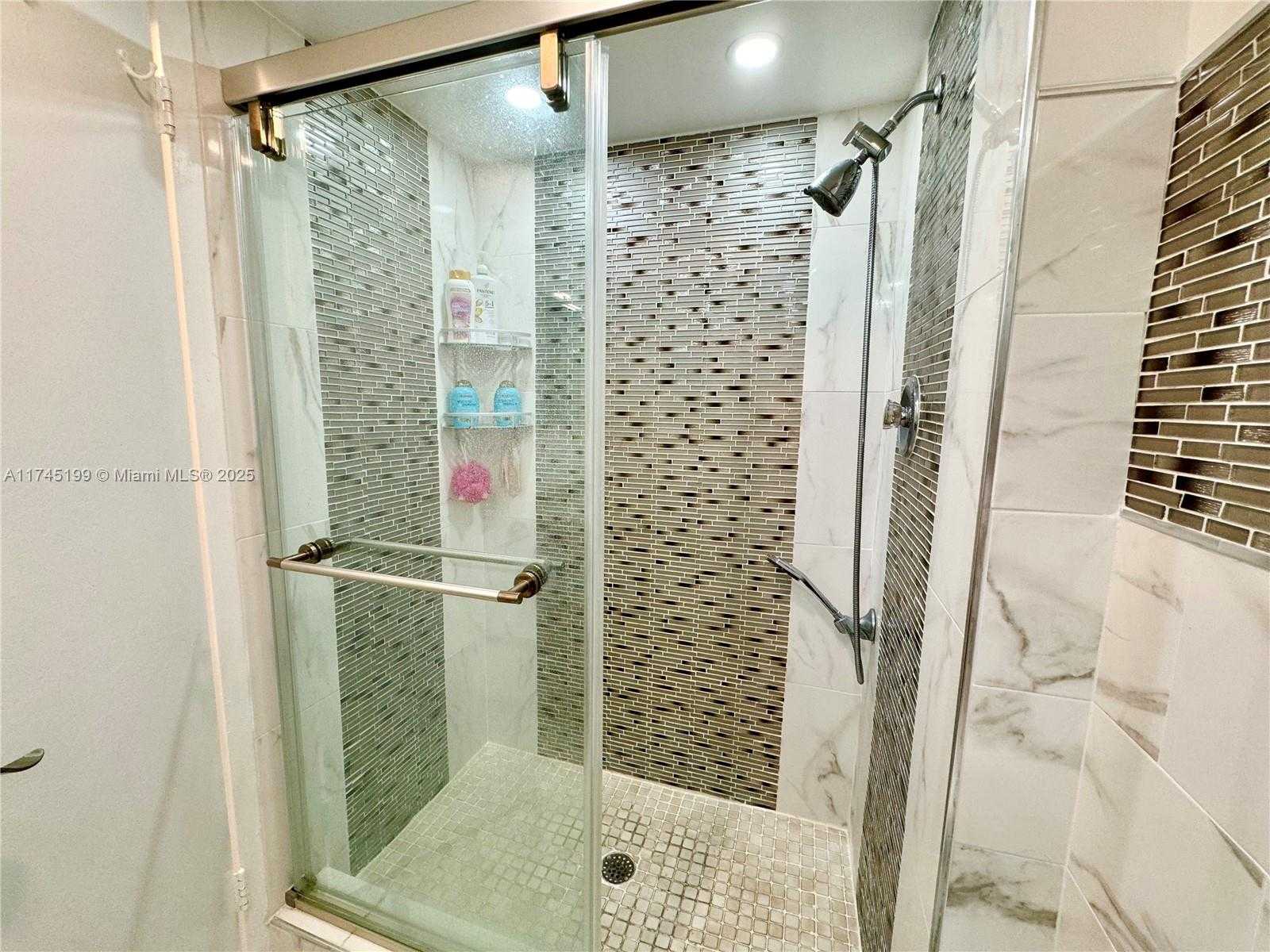Small Image of 251 174 ST #1408, Sunny Isles Beach Number 23