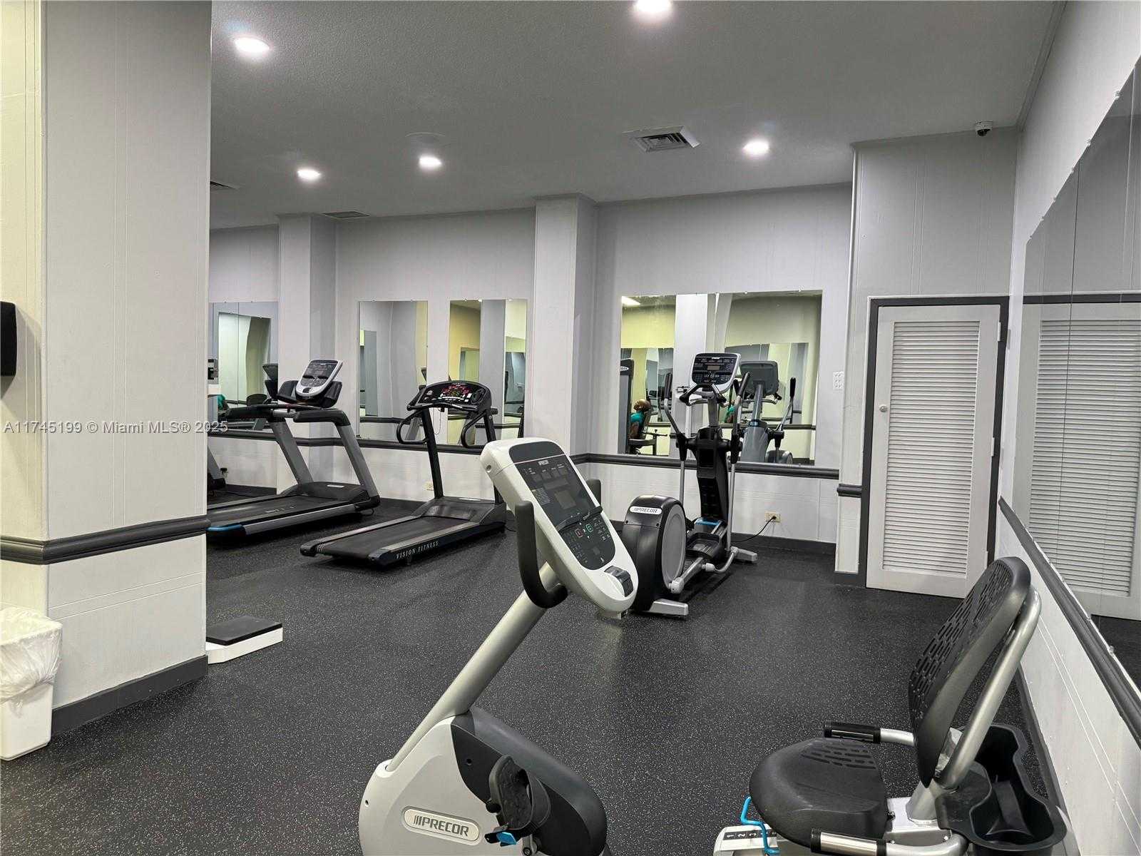 Small Image of 251 174 ST #1408, Sunny Isles Beach Number 31
