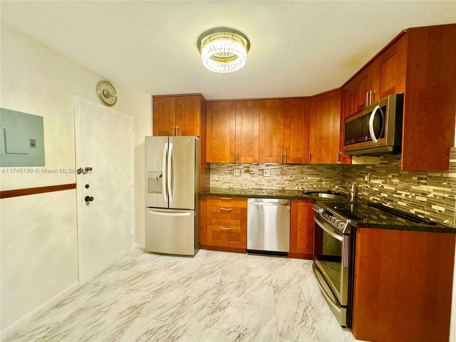 Small Image of 251 174 ST #1408, Sunny Isles Beach Number 9