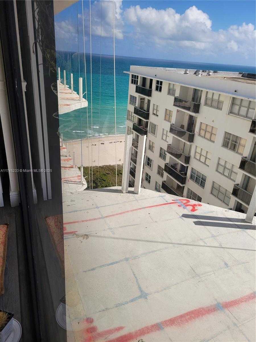 Small Image of 6061 Collins Ave, Miami Beach, FL 33141, USA Number 16