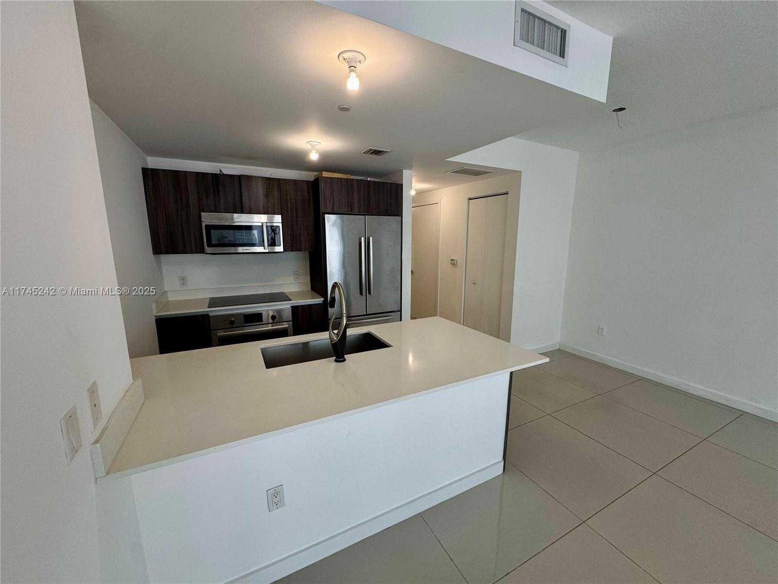 Small Image of 488 NORTH EAST 18TH ST #3204, Miami Number 10