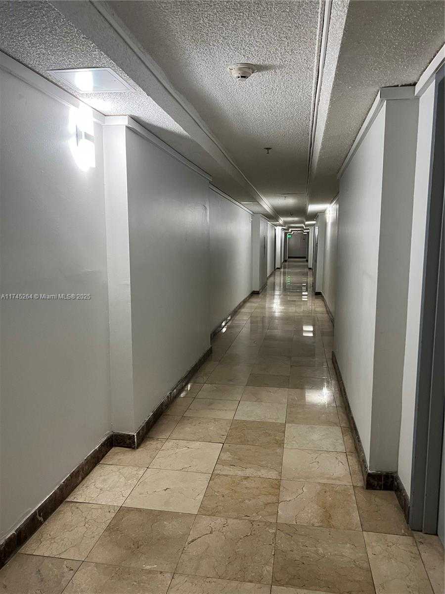 Small Image of 17011 NORTH BAY RD #111, Sunny Isles Beach Number 12