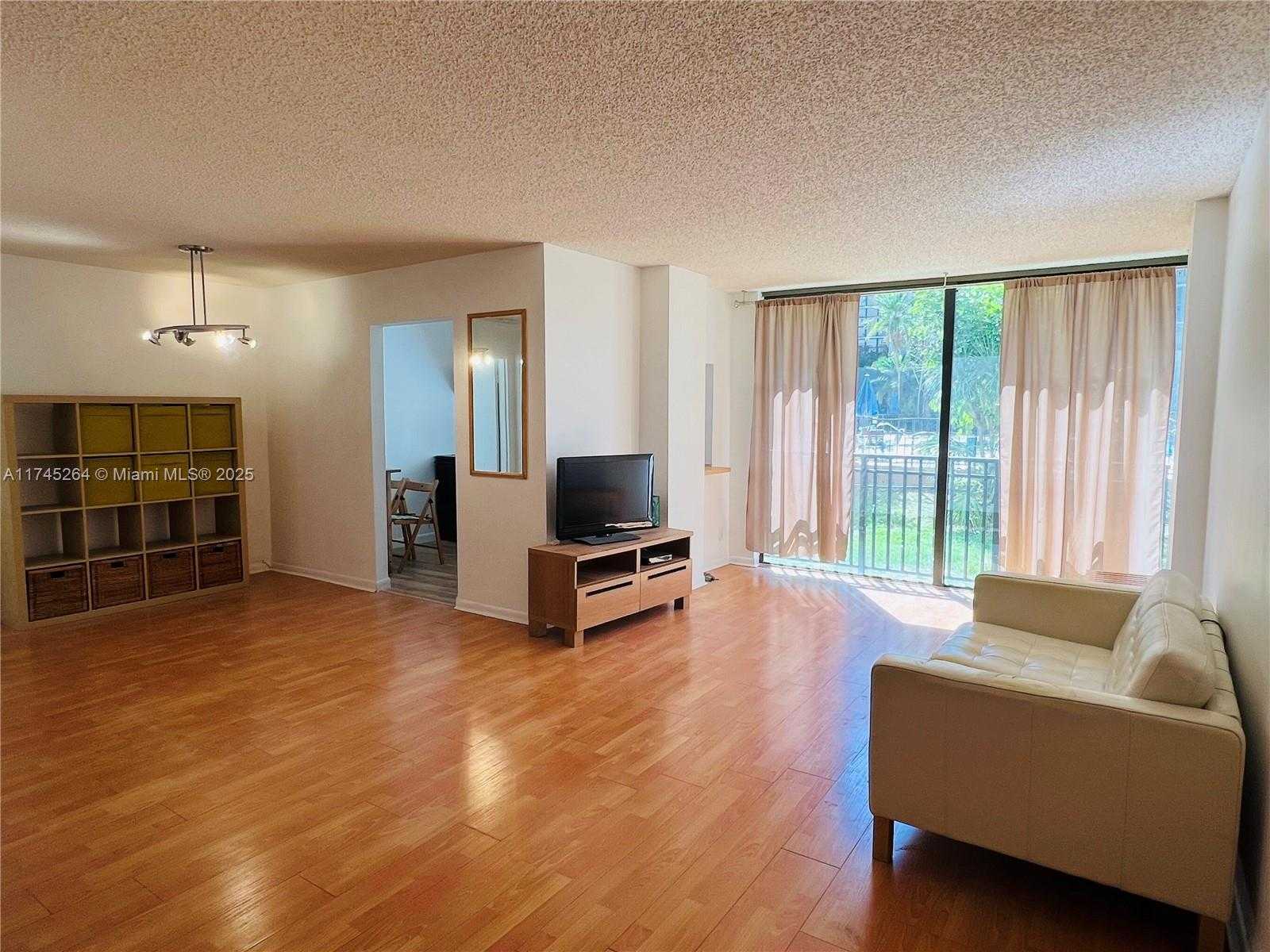 Small Image of 17011 NORTH BAY RD #111, Sunny Isles Beach Number 14