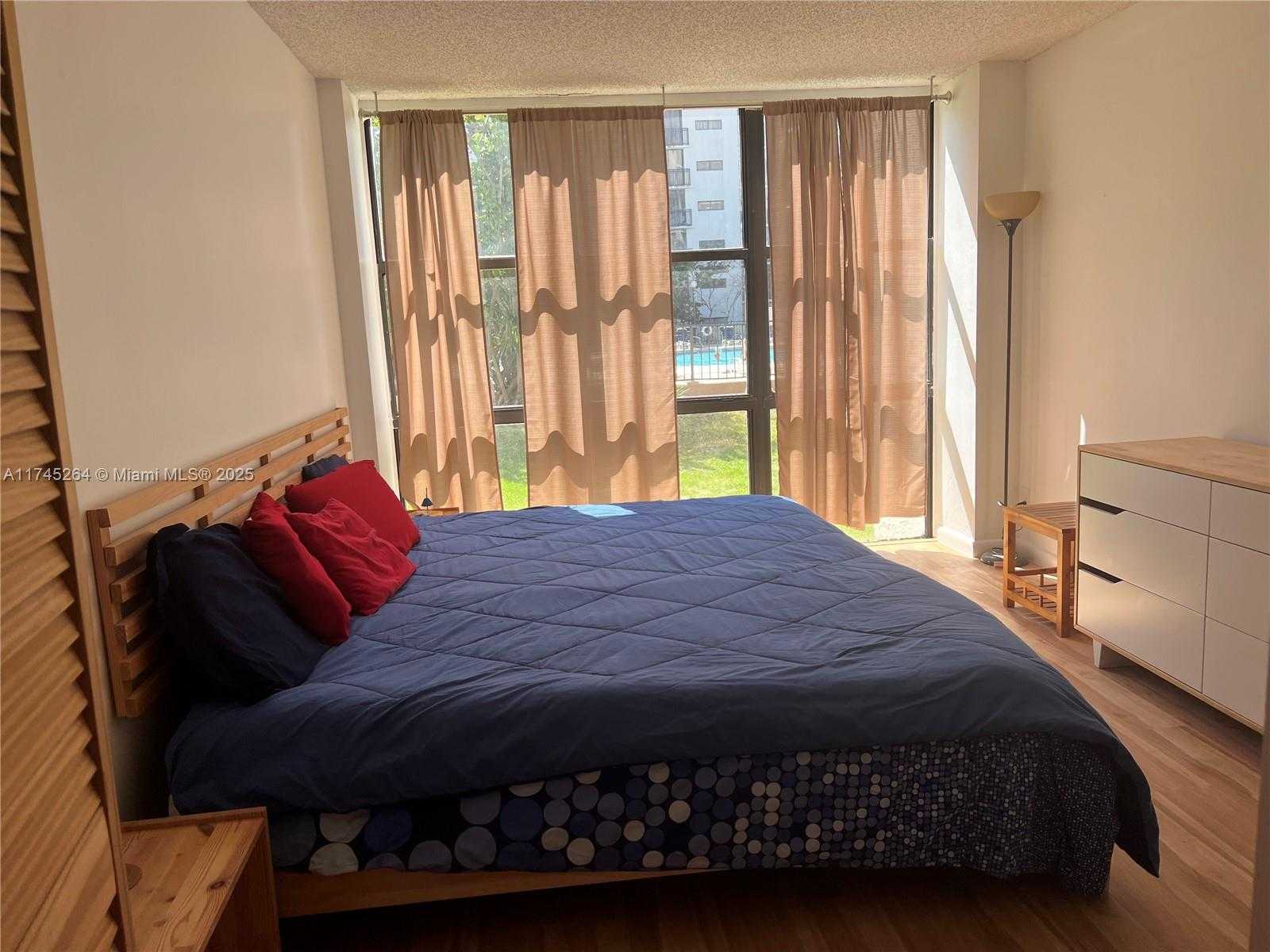 Small Image of 17011 NORTH BAY RD #111, Sunny Isles Beach Number 18