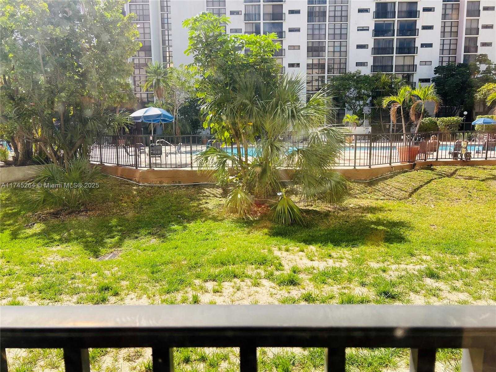 Small Image of 17011 NORTH BAY RD #111, Sunny Isles Beach Number 21